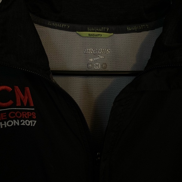 Brooks MCM Windbreaker Track Jacket - Picture 4 of 5
